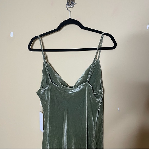 Reformation Salamanca Velvet Midi Dress in Artichoke worn once - Picture 12 of 14